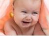 Kólika csecsemőknél: tünetek, okok és kezelés